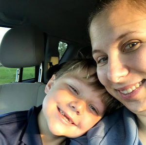 Meet your Posher, Brooke